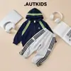 Outono 2026 Novidades Conjunto de Moletom com Capuz Infantil Blusa de Manga Longa com Listra Lateral Calça Casual de Cintura Alta Peça Dupla