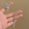 Pendientes de Borla de Metal y Perla Estilo Coreano de Lujo Ligero con Flores Afelpadas, Diamantes Brillantes, Felpa de Copo de Nieve, Pendientes Modernos y Versátiles