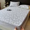 Juego de Tres Piezas de Esterilla Refrigerante de Seda de Hielo de Verano Modelo Nuevo 2026 Esterilla Refrigerante de Seda de Hielo de Verano Dormitorio Individual Aire Acondicionado Esterilla Suave