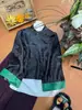 Nueva ropa femenina de estilo chino: blusa de jacquard de seda, diseño nuevo, estilo old-money, de manga larga, elegante, top versátil y capa base