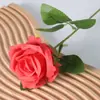 Guau Terciopelo Simulado Personalizado Rosa Individual Decoración de Pared de Flores Casera Boda Día de San Valentín Pared de Flores en Cascada Roja Mano