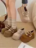 Sapatos Pequenos de Couro da Moda para Mulheres Baixas, Estilo 2026, Aumentam a Altura, Super Populares, Estilosos, Versáteis Sapatos Birkenstock, Bico Redondo, Boca Rasa, Sola Grossa