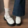 Zapatos Mary Jane populares de encaje vintage, zapatos pequeños de cuero para mujer, verano 2026, moño, ligeros, de suela gruesa, que aumentan la altura, estilo Lolita
