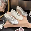 Zapatos casuales de moda versátiles estilo ballet con aumento de altura oculto y cierre de velcro, planos de lazo para mujer primavera y otoño, nuevo modelo deportivo 2026