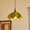 Lámpara de araña de pétalos, lámpara de mesita de noche de dormitorio estilo vintage, lámpara de flor de hoja de oro retro francesa de 6 piezas, hecha de hierro, para mi querido amigo