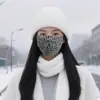 Máscara Quente de Inverno com Estampa de Leopardo Novo Estéreo 3D de Alto Valor Mostra o Rosto Pequena para Ciclismo à Prova de Vento e Frio Quente