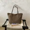 Bolsa retro de camurça feminina 2026 nova tendência cor de outono Melade bolsa tote para o dia a dia bolsa de ombro única de grande capacidade