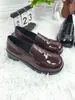 Zapatos uniformes para mujer, nuevo modelo otoño 2026, zapatos estudiantiles de punta redonda, estilo japonés versátil dulce tacón medio grueso zapatos pequeños de cuero JK