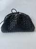 Bolso nube 2024 nuevo bolso clutch plisado diseño pequeño tejido rojo de moda bolso de mujer una generación de cabello