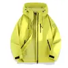 Chaqueta Rígida Tres en Uno Estilo Luo Tuo para Mujer 2026 Nueva Chaqueta de Montañismo Resistente al Viento e Impermeable para Hombre