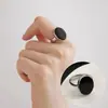 Anel Wrap-Around Geométrico de Linha com Borda Larga da Moda para Mulheres, Estilo Criativo Único, Anel Aberto Versátil de Nicho, Anel para Dedo Indicador
