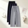 Calça Esportiva Reta Modeladora Personalizada para Mulheres, Nova Calça de Moletom Banana Outono 2026, Cinza Casual Solta de Perna Larga