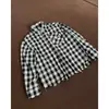 Camisa Xadrez Unissex Estilo de Rua Retrô Americano 2026 Bordado de Bolso Design Xadrez Bainha Solta Borda Desfiada