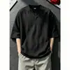 Camiseta de manga corta resistente estilo americano, color liso, cuello en V, top de verano fino para hombre, imitación lino, corte holgado, manga corta