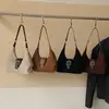 Bolsa tote grande de luxo leve estilo coreano, moderna, retrô, para mulheres, bolsa de ombro simples para o dia a dia, bolsa transversal feminina