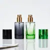 Botellas de perfume de vidrio de moda, coloridas, en stock, de 20 ml y 30 ml, directo de fábrica, convenientes para viajar y portabilidad