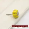 Manija de Cerámica Colorida con Forma de Calabaza con Diseño de Agujero Pasante, Lujo Ligero Moderno Minimalista para Cajón Armario Guardarropa Arte de Dibujos Animados Manija de un Solo Agujero