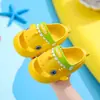 Chinelos Sapatos de Furos Fechados Shark EVA para Meninas Verão Slip-on Desenho Animado Interno Antiderrapante Casa Chinelos para Meninos
