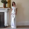 Vestido elegante de alta gama con cuello halter, espalda descubierta y tirantes finos, estilo europeo y americano, para verano de 2024