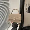 Bolso de Mano y Hombro Estilo Coreano Textura de Lichi Bolso Cuadrado Pequeño 2026 Nuevo de Moda Popular Casual Retro Hombro Único Cruzado Mujer