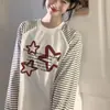 Camiseta de Manga Longa Estampada Estilo Coreano Preguiçosa com Letras de Estrela Redutora de Idade para Mulheres 2025 Novo Design com Costura Colorida Contrastante