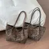 Bolso de Mano Nuevo con Estampado de Leopardo para Mujer, Gran Capacidad, Bolso de Hombro Simple Fruncido, Moda Callejera, Elegante Bolso Madre-Hija