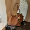 Bolsa Tote Retro de Alto Padrão para Comércio Exterior Feminina Grande Capacidade Casual 2026 Nova Tendência Bolsa de Ombro para o Dia a Dia