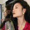 Aretes de Perla con Hilo de Figura de Ocho Estéreo Estilo Metálico para Mujer, Aretes de Perla en Espiral Estilo Festivo, Aguja de Plata 925 Venta al por Mayor