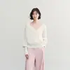 Suéter de Tricô Texturizado com Mistura de Lã Yinhe STUDIO "Pensamentos Que Não Desvanecem" com Decote em V e Mangas com Punhos
