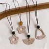Verano Relajante~Collar de Flor de Resina Bohemio, Gargantilla de Lujo Ligero de Nicho, Accesorio Versátil de Estilo Vacacional a la Moda