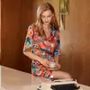 [Gato de Banquete] Pijama de Seda Helada de Verano para Mujer para Usar Afuera, Conjunto de Ropa de Casa Casual de Manga Corta de Celebridad de Internet de Verano