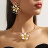 Europa e Estados Unidos design de metal cruzado amor colar feminino retrô alto senso personalidade simples gargantilha conjunto atacado