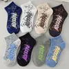 Calcetines para Niños Otoño e Invierno Populares de Media Pantorrilla Calcetines Deportivos Desodorantes Absorbentes de Sudor para Estudiantes de Edad Media y Mayores Primavera y Otoño Venta al por Mayor
