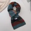 Bufanda de Lujo Ligero Inspirada en Celebridades, Alta Calidad, Rayas Retro con Bloques de Color para Mujer, 100% Lana Pura, Estilo Academia Británica, Invierno