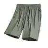 Shorts finos de seda gelada masculinos de verão, de secagem rápida, calças casuais esportivas no joelho, de corte solto, tamanhos grandes para pais de meia-idade