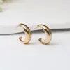 ¡WowPendientes de Estilo Metálico Minimalista de Lujo con Diseño Retro Floral Europeo y Americano, Corazón Hueco y Perlas