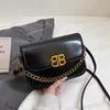 Bolsa Simples Fashion Retrô para Mulheres 2026 Nova Primavera Bolsa Quadrada Pequena de Alto Padrão Bolsa Transversal Versátil de Nicho Francês