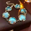 Set de Pendientes y Collar Florales Vintage con Perlas, Cadena para Clavícula Estilo Palacio, Joyería de Lujo Ligero de Alta Gama para Mujer