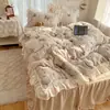 Conjunto de cama de quatro peças em veludo de leite com renda francesa estilo coreano, nova coleção de inverno, capa de edredom de lã dupla face espessa, lençol e roupa de cama