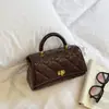 Bolsa de Hombro Cruzada de Moda Elegante Otoño 2026 Simple Acolchada con Cadena Bolso Cruzado para Mujer