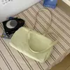 2026 Moda Casual Nylon Grande Capacidade Ombro Único Versátil Super Popular Bolsa Tote Temperamento Deslocamento Bolsa Simples Bolsa Feminina Novo Estilo