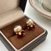 Pendientes Zodiacales 2026 Año del Caballo Únicos y Hermosos Caballo Pequeño de Terciopelo Rojo Perla Pendientes de Doble Uso Pendientes de Año Nuevo para Mujer