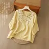 Camiseta de cuello en V con bordado pesado para madres, adelgazante, top versátil, elegante top de manga corta holgado transpirable de algodón y lino