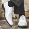 Sapatos masculinos plus size 48 transfronteiriços, moda outono, estilosos, design de três peças, couro branco envernizado masculino, sapatos formais de couro para cavalheiro