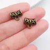 Cuentas Espaciadoras Colgantes con Patrón Retro de Bronce Antiguo, Cabezas Colgantes de Aleación de Tres Agujeros de Varios Estilos para Pulseras y Collares de Bricolaje