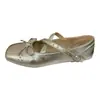 Nuevos Zapatos Mary Jane Elegantes de Corte Bajo con Remaches y Tira Cruzada, Punta Redonda, Planos de Ballet Altos Versátiles 2025