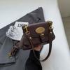 Bolsa pequena de ombro com design de nicho estilo coreano retrô bolsa feminina primavera 2025 nova bolsa transversal simples e elegante