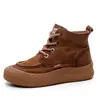 Novas Botas Curtas de Outono e Inverno para Mulheres, Couro Bovino de Primeira Camada, Couro Genuíno Fosco, Botas Casuais Retro Feitas à Mão com Solado Grosso e Zíper Lateral