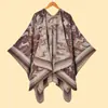 Venta Directa Comercio Exterior Moda Otoño e Invierno Bufanda Chal Graffiti Retro Dividido Chal Cálido Capa Poncho Chales