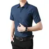 Atacado do Fabricante Camisas de Verão Novas Masculinas de Negócios Cor Sólida Manga Curta Slim Fit Estilo Fino Simples Casuais Tops Não Amassáveis